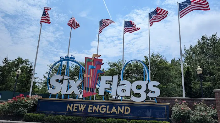 Six Flags 4