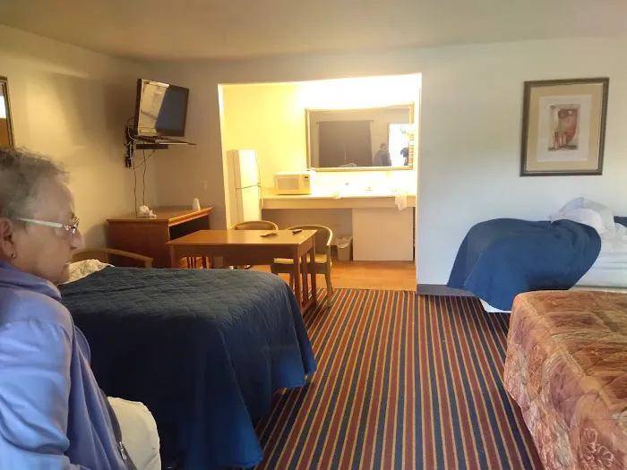 Port Lodge Motel Pulaski 4