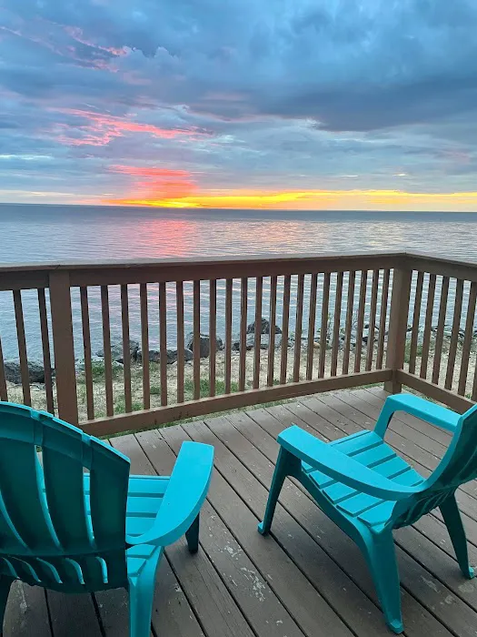Lake Escape Cottage 4