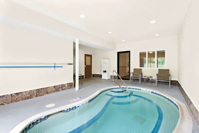Best Western Palmyra Inn & Suites 4