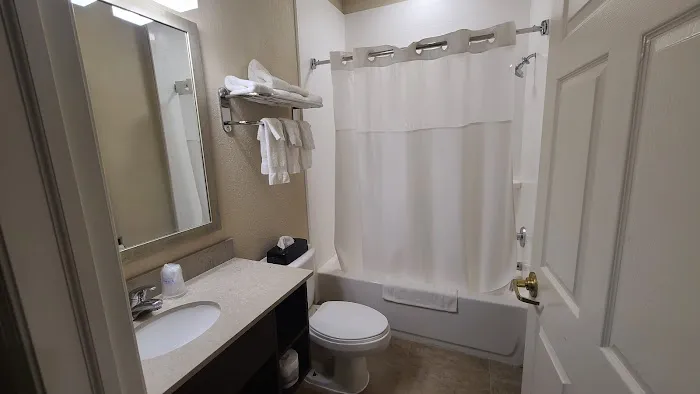 Best Western Palmyra Inn & Suites 4