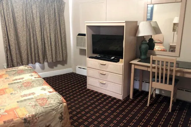 OYO Hotel Starlite Seneca Falls 4