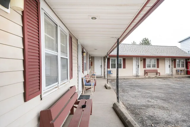 OYO Hotel Starlite Seneca Falls 4