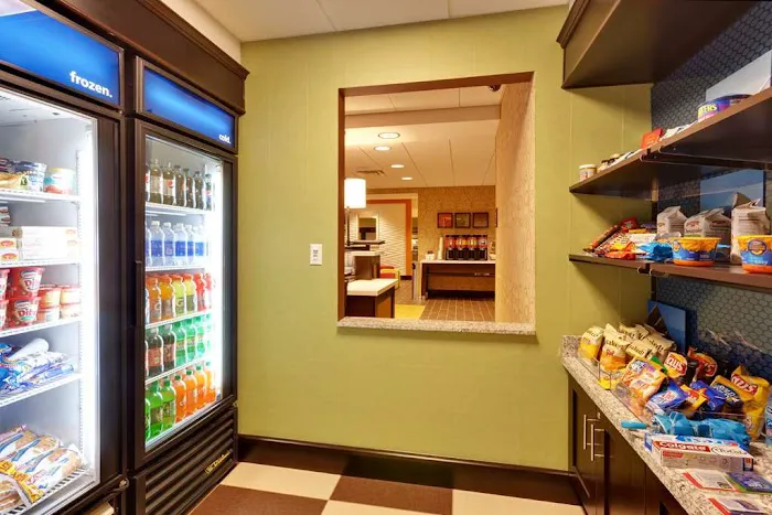 Hampton Inn Seneca Falls 4