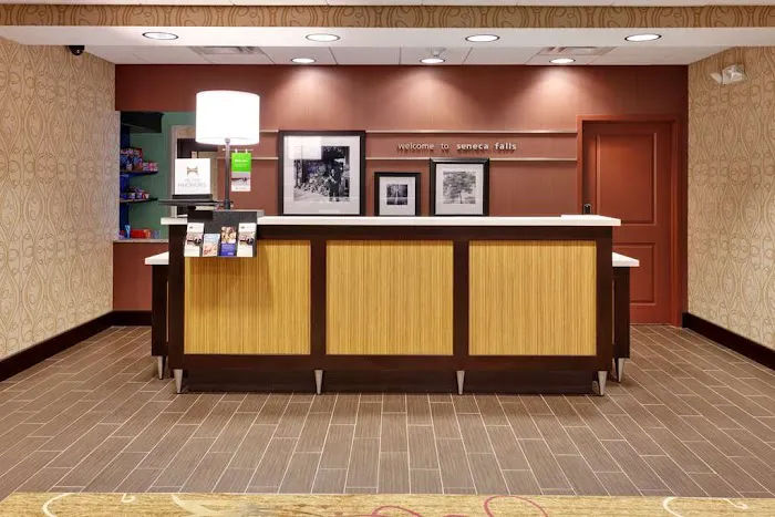Hampton Inn Seneca Falls 4