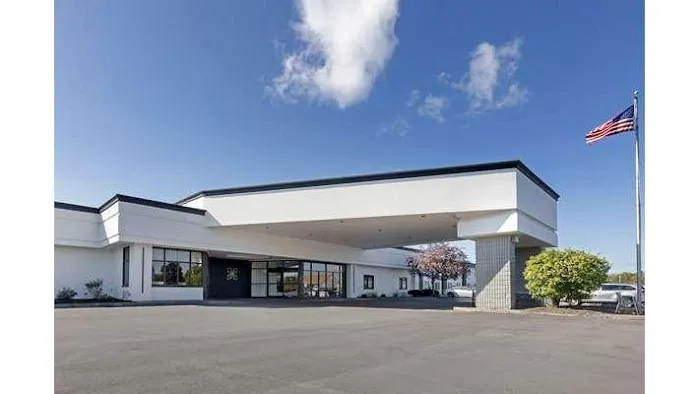 The Lux Hotel & Conference Center, Ascend Hotel Collection 4