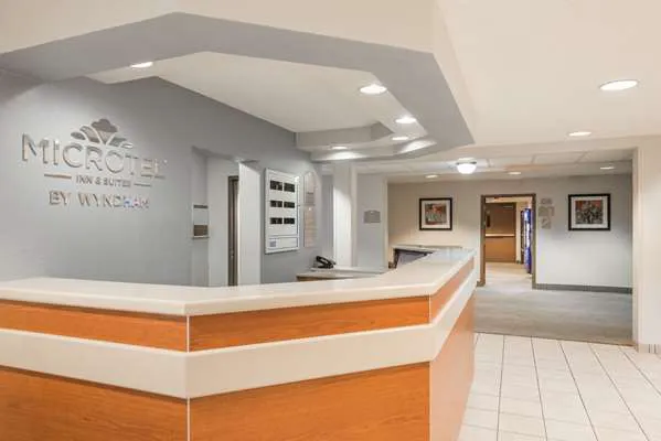Microtel Inn & Suites by Wyndham Seneca Falls 4