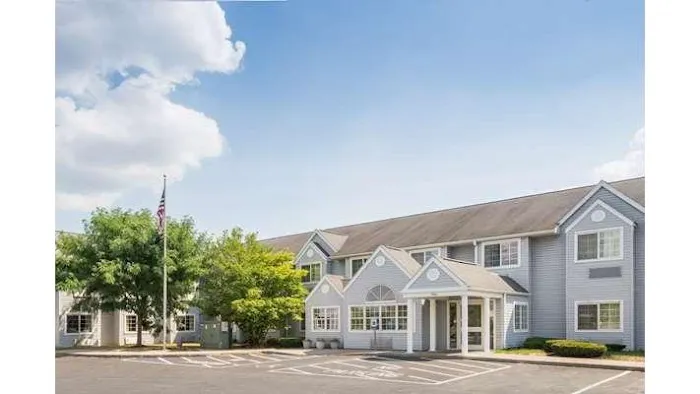 Microtel Inn & Suites by Wyndham Seneca Falls 4
