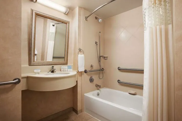 Hampton Inn Geneva 4