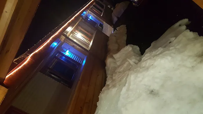 Hampton Motor Inn 4
