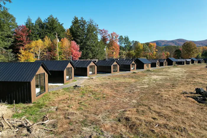 Emrose Luxury Cabins 5