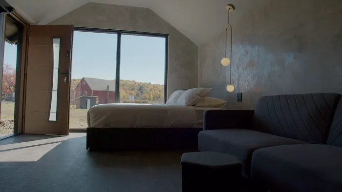 Emrose Luxury Cabins 5