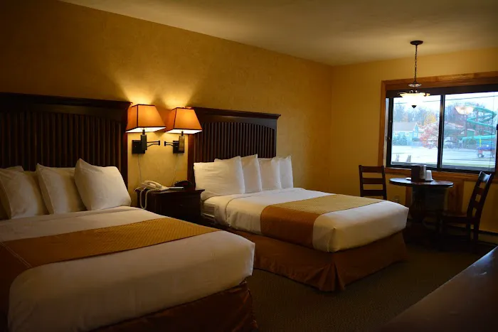 Water's Edge Inn 4