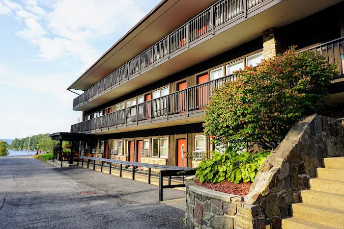 Bayside Resort Lake George 4