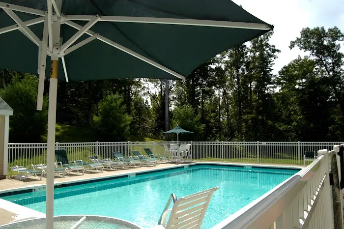 Country Inn & Suites by Radisson, Lake George (Queensbury), NY 3