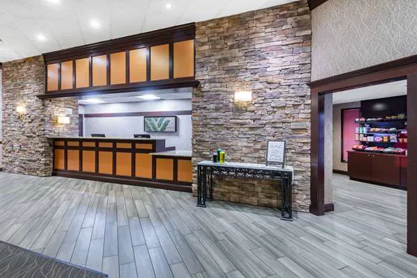 Wyndham Garden York 4