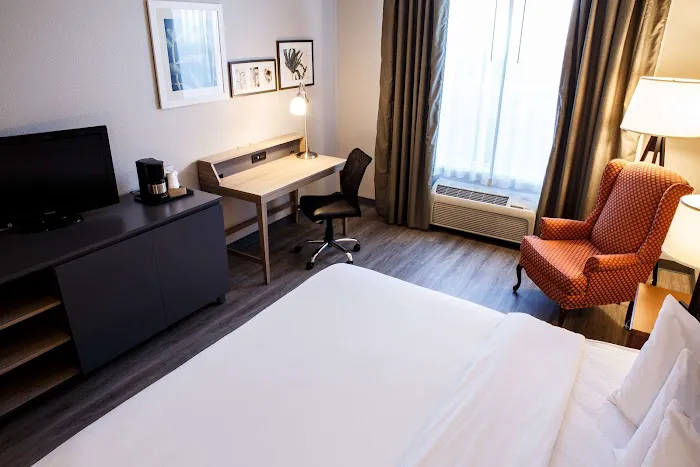 Country Inn & Suites by Radisson, Harrisburg West Mechanicsburg 4