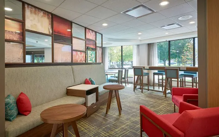 Hampton Inn by Hilton Harrisburg West 4