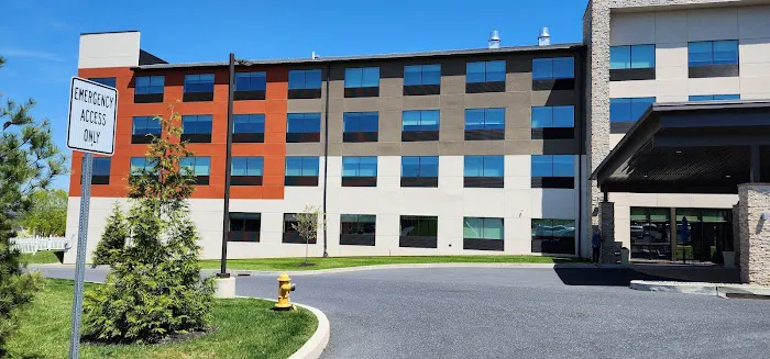Holiday Inn Express & Suites Harrisburg S - Mechanicsburg 4