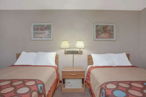 Super 8 by Wyndham Carlisle North 4