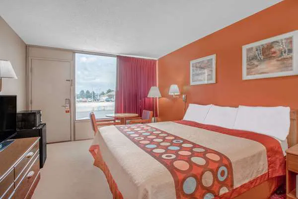 Super 8 by Wyndham Carlisle North 4