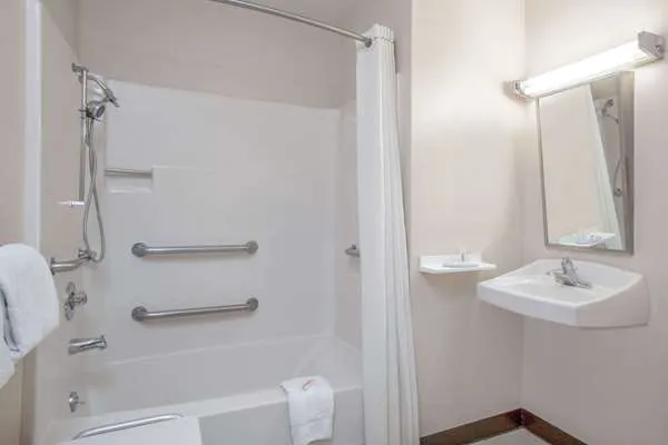 Super 8 by Wyndham Carlisle North 4