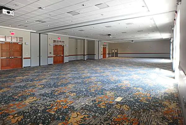 Wyndham Garden State College 4