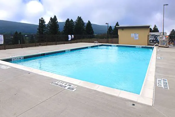 Wyndham Garden State College 4