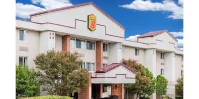 Super 8 by Wyndham State College