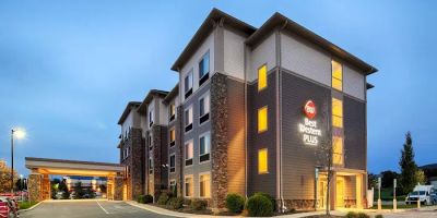 Best Western Plus University Park Inn & Suites