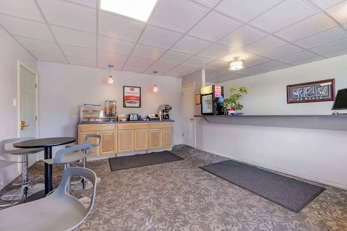 Econo Lodge Bellefonte I-99 4