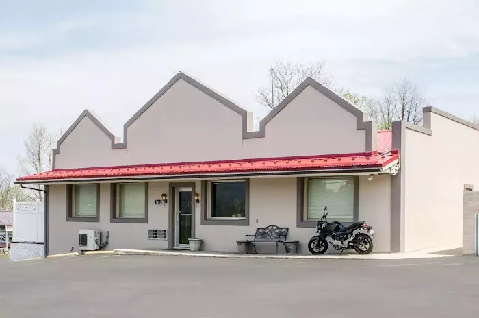Econo Lodge Bellefonte I-99 4