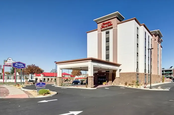 Hampton Inn & Suites Springfield/Downtown 5