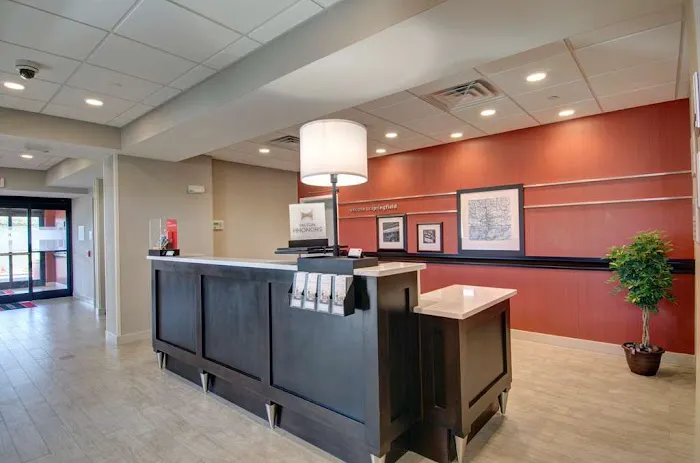 Hampton Inn & Suites Springfield/Downtown 5