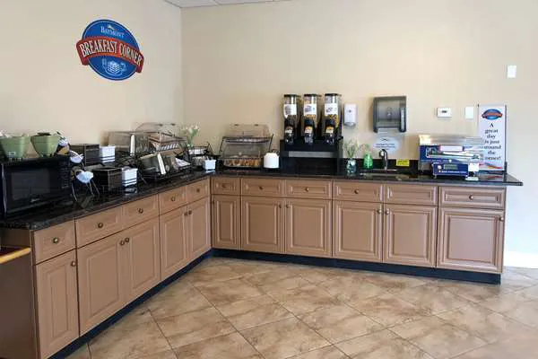 Baymont by Wyndham Latham Albany Airport 4