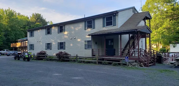 Mid-River Motel & Campground 4