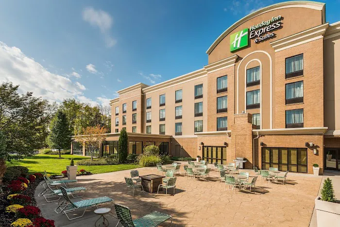 Holiday Inn Express & Suites Rochester Webster by IHG 4