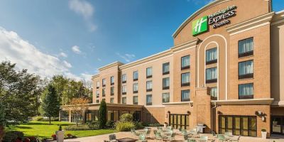 Holiday Inn Express & Suites Rochester Webster by IHG