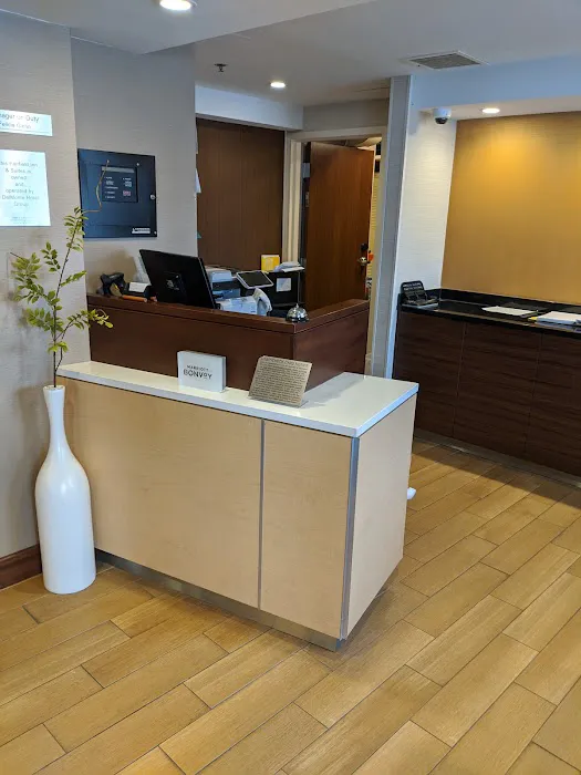 Fairfield Inn and Suites Rochester East 4