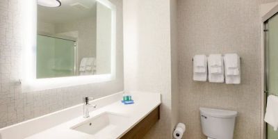 Holiday Inn Express Rochester NE - Irondequoit by IHG
