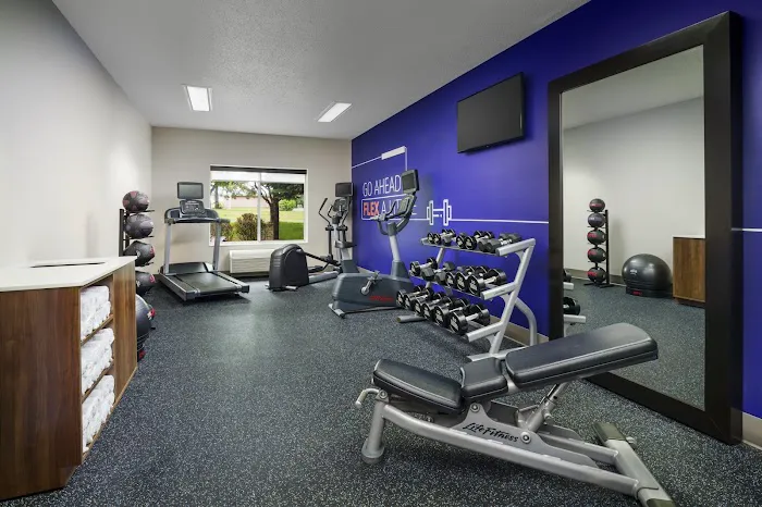 Holiday Inn Express Rochester NE - Irondequoit by IHG 5