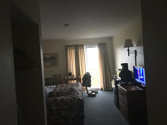 Finger Lakes Hotel 4