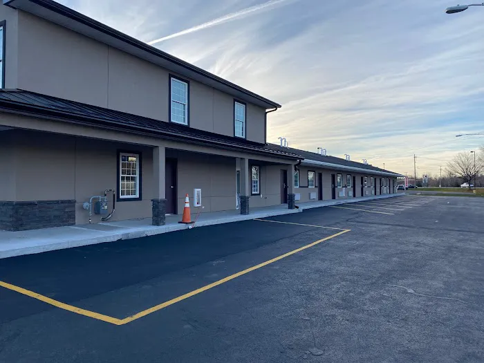 Americas Best Value Inn Farmington 4