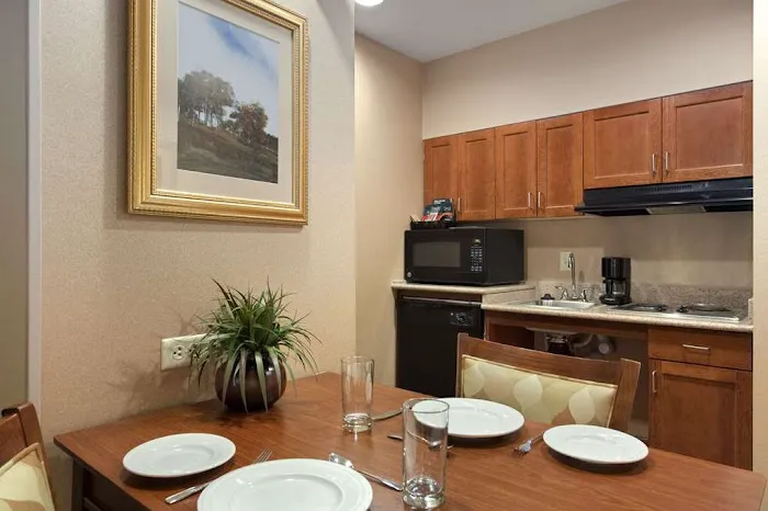Homewood Suites by Hilton Rochester - Victor 4