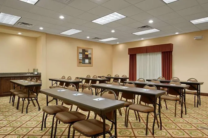 Homewood Suites by Hilton Rochester - Victor 4