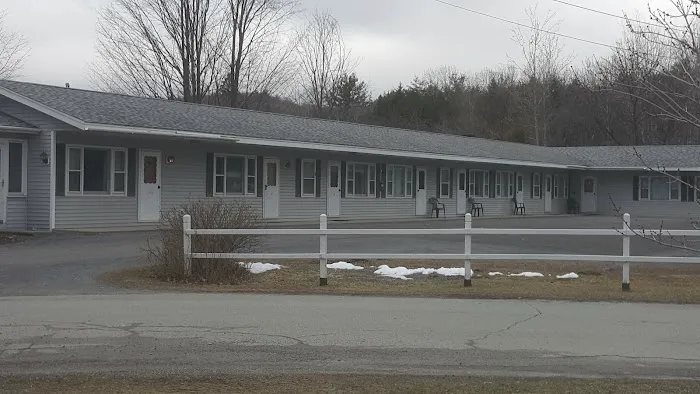 Park Motor Inn 4