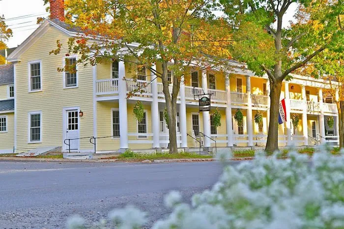 Essex Inn on the Adirondack Coast 4