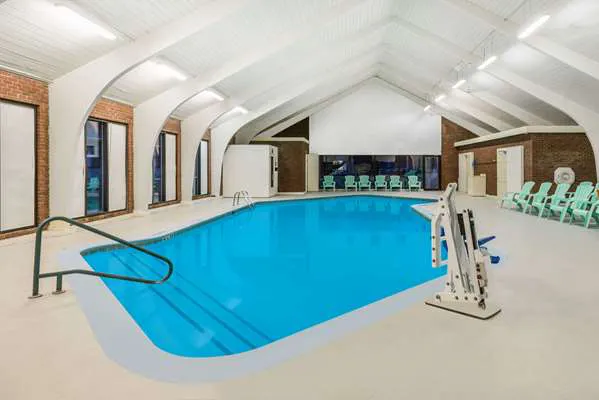 Days Inn by Wyndham Rutland/Killington Area 5