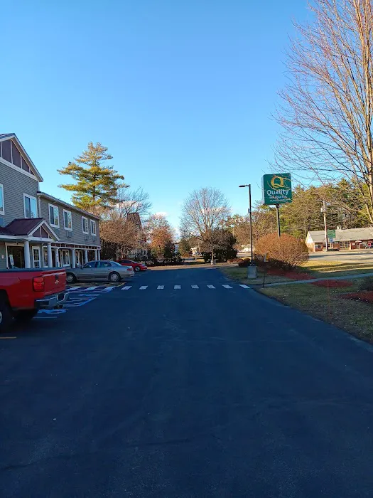 Quality Inn 4