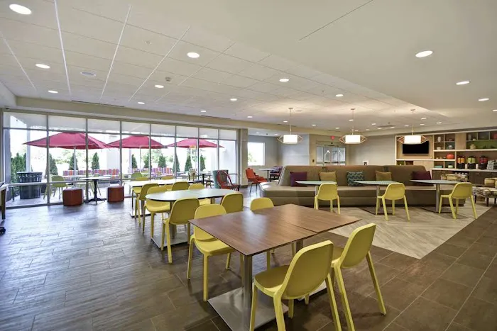 Home2 Suites by Hilton Queensbury Lake George 4